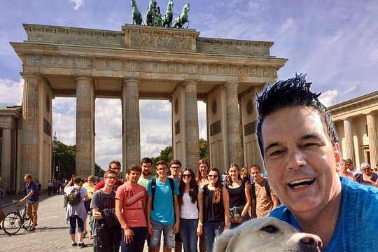 Private Taxi Tour City East & West History and Architecture 3-4h