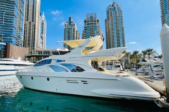 Private Luxury Yacht Tour From Dubai Marina