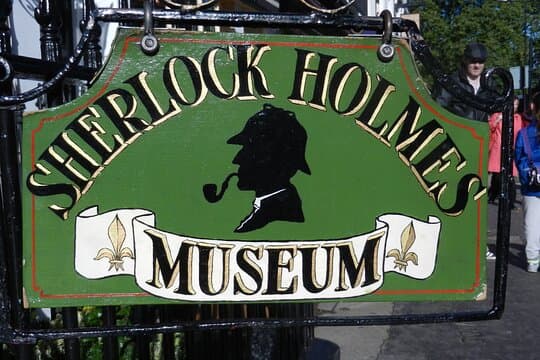 Sherlock Holmes Museum & Private Westminster Walking Tour